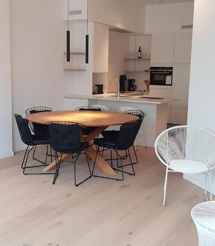 Nieuwbouwappartement Lippenslaan Met 2 Slaapkamers - Wifi - 6 Personen