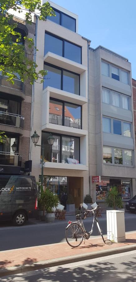 Nieuwbouwappartement Lippenslaan Met 2 Slaapkamers - Wifi - 6 Personen * Knokke-Heist