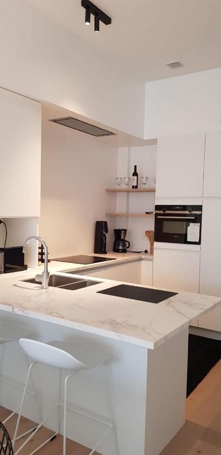 Nieuwbouwappartement Lippenslaan Met 2 Slaapkamers - Wifi - 6 Personen * Knokke-Heist