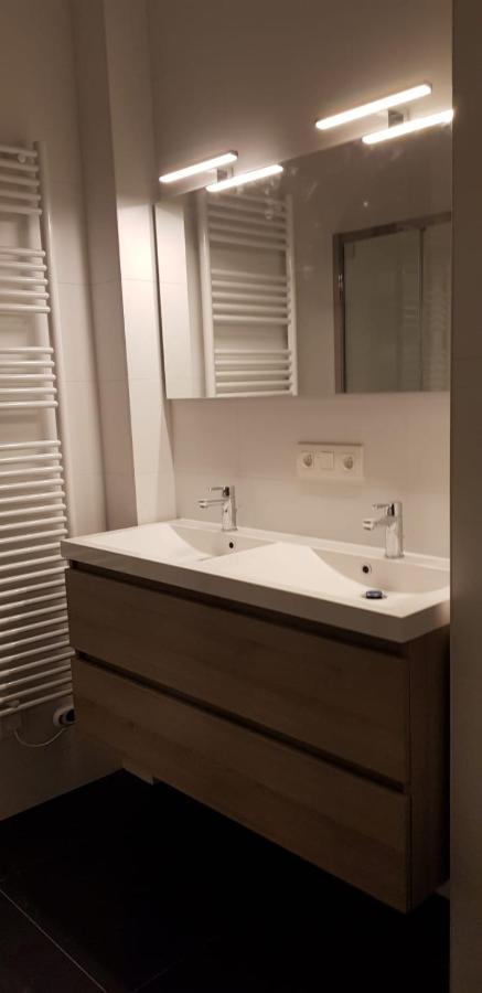 Nieuwbouwappartement Lippenslaan Met 2 Slaapkamers - Wifi - 6 Personen *