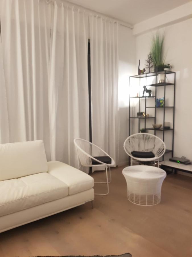 Nieuwbouwappartement Lippenslaan Met 2 Slaapkamers - Wifi - 6 Personen Knokke-Heist
